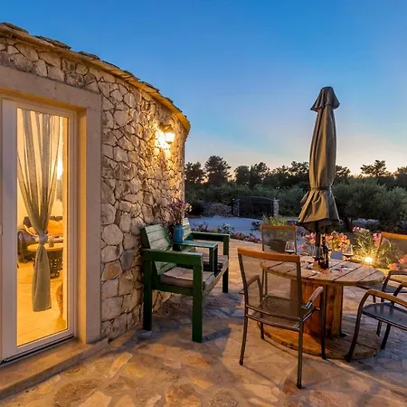 Heritage Holiday home Mirca (Brac)